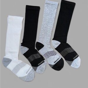 Tommie Copper Men’s 4-Pack Compression Over the Calf Socks. Size 9-11.5